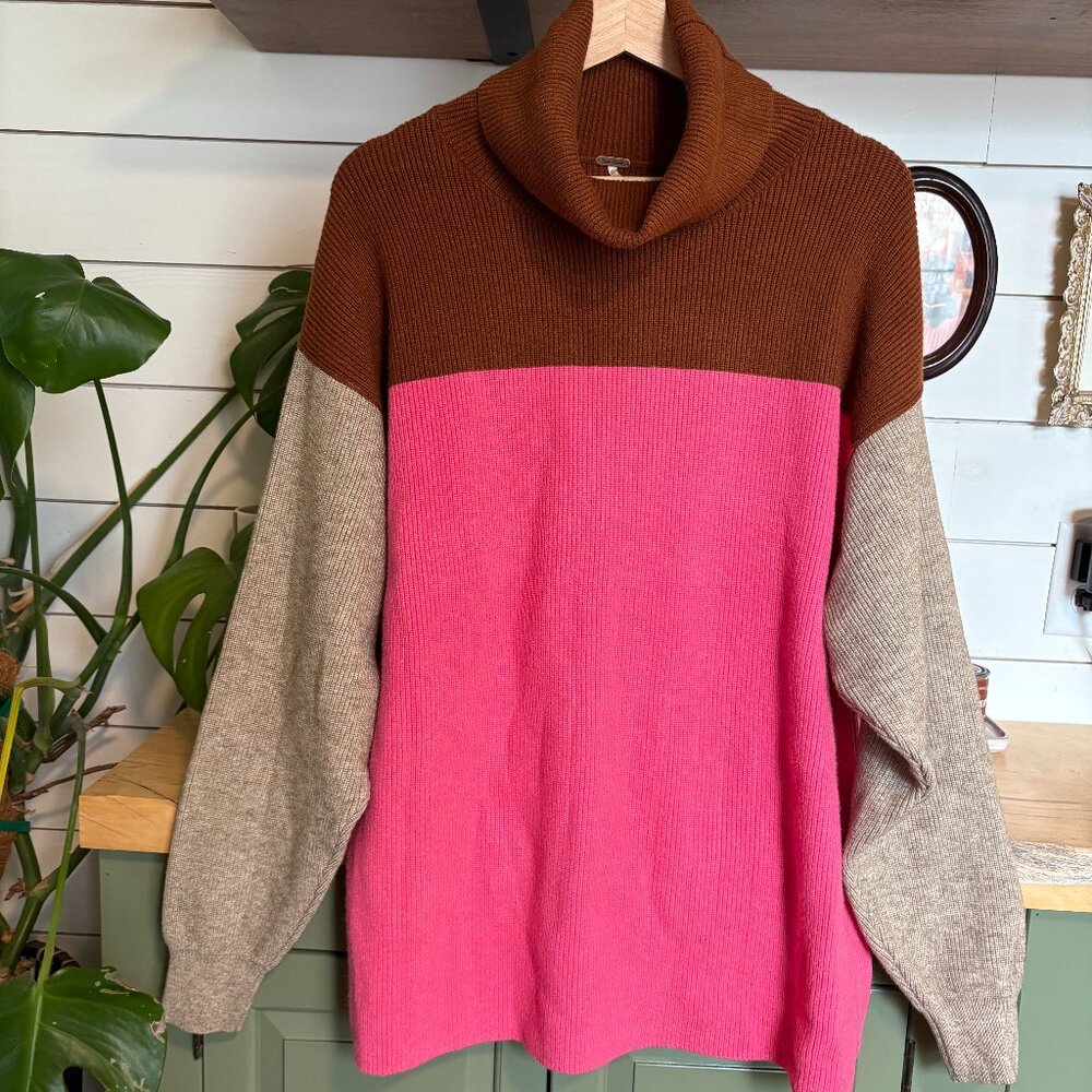 Free People Colorblock Turtleneck Sweater – Brown & Pink – Size Small